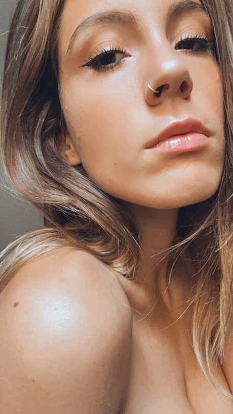 Foto desnuda filtrada de OnlyFans de Marlena