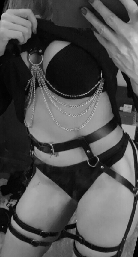 Foto desnuda filtrada de OnlyFans de Dutchplaymate95