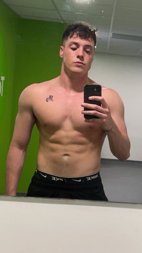 Foto desnuda filtrada de OnlyFans de Ceej