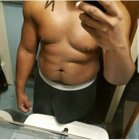 Foto desnuda filtrada de OnlyFans de The Black Lion