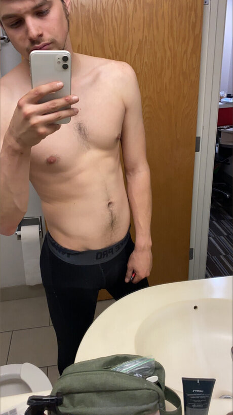 Foto desnuda filtrada de OnlyFans de Dalton