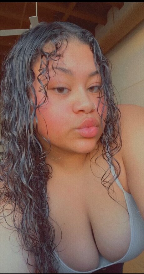 Foto desnuda filtrada de OnlyFans de Macymayyy01