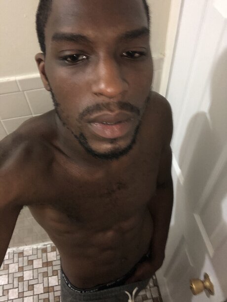 Foto desnuda filtrada de OnlyFans de Bryant Dathan