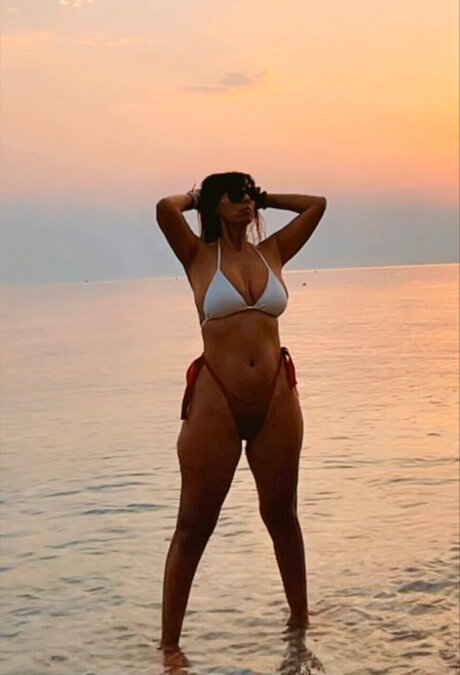 Foto desnuda filtrada de OnlyFans de Aliboni