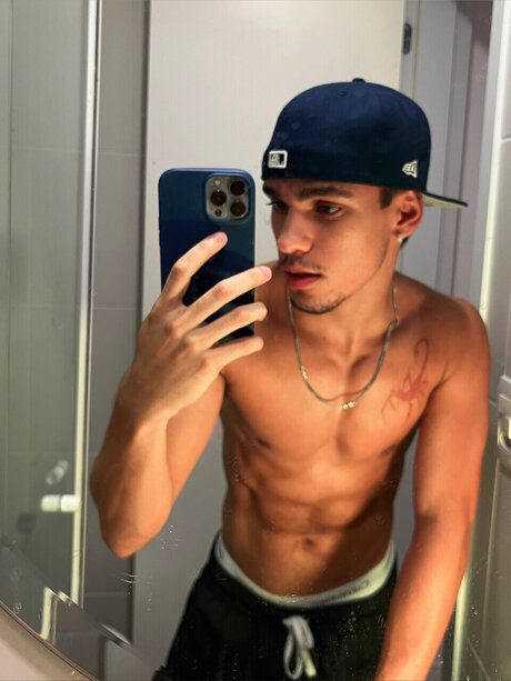 Foto desnuda filtrada de OnlyFans de Antony