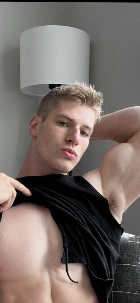 Foto desnuda filtrada de OnlyFans de Daddypat69