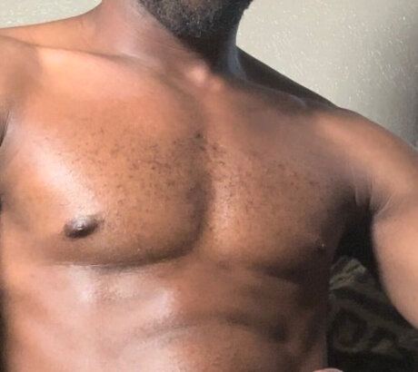 Foto desnuda filtrada de OnlyFans de Deuce
