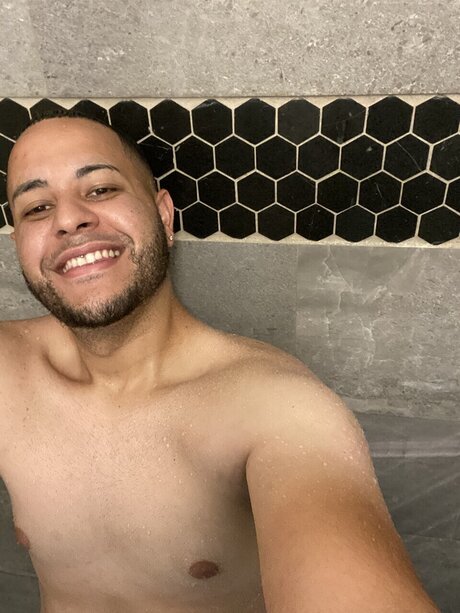 Foto desnuda filtrada de OnlyFans de Omar 