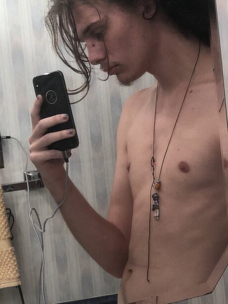Foto desnuda filtrada de OnlyFans de Rainsdeaf
