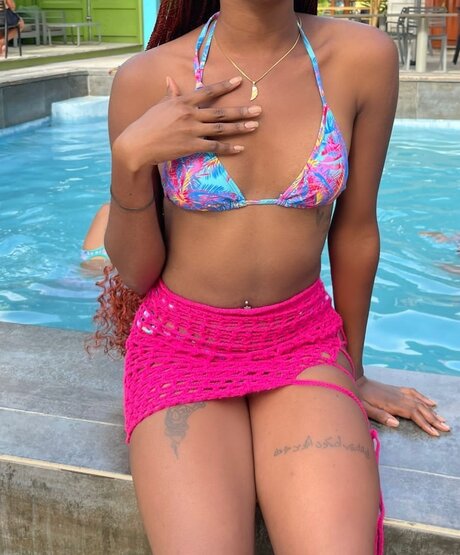 Foto desnuda filtrada de OnlyFans de Baby Vixen