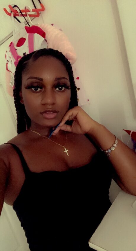 Foto desnuda filtrada de OnlyFans de Brechelle