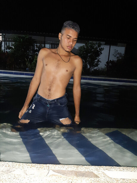 Foto desnuda filtrada de OnlyFans de Juan Felipe