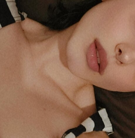 Foto desnuda filtrada de OnlyFans de Rhea