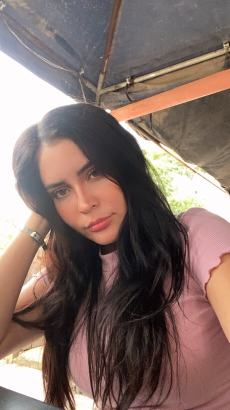 Foto desnuda filtrada de OnlyFans de Naimi Gards