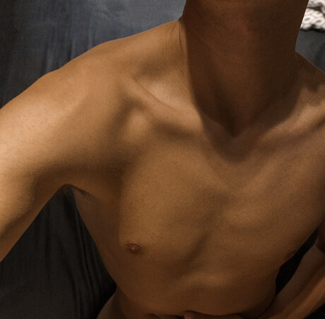 Foto desnuda filtrada de OnlyFans de Uraveragestudent