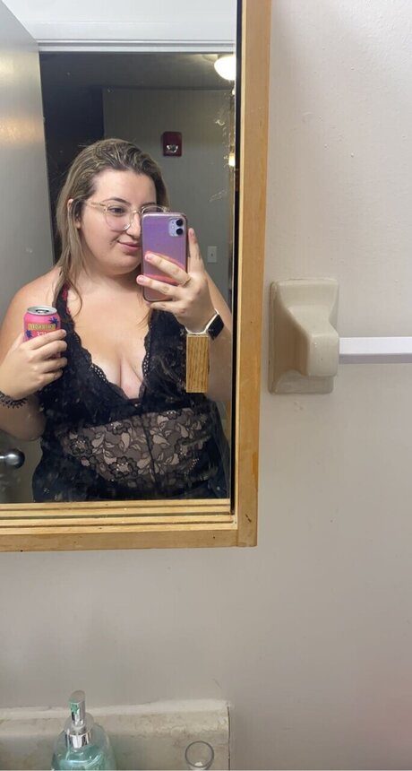 Foto desnuda filtrada de OnlyFans de Katy