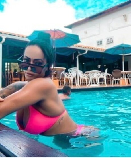 Foto desnuda filtrada de OnlyFans de Maviebel