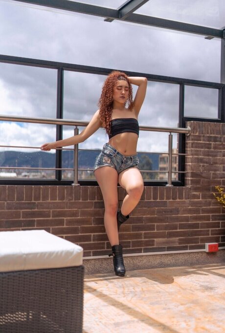 Foto desnuda filtrada de OnlyFans de Alejandra Pineda