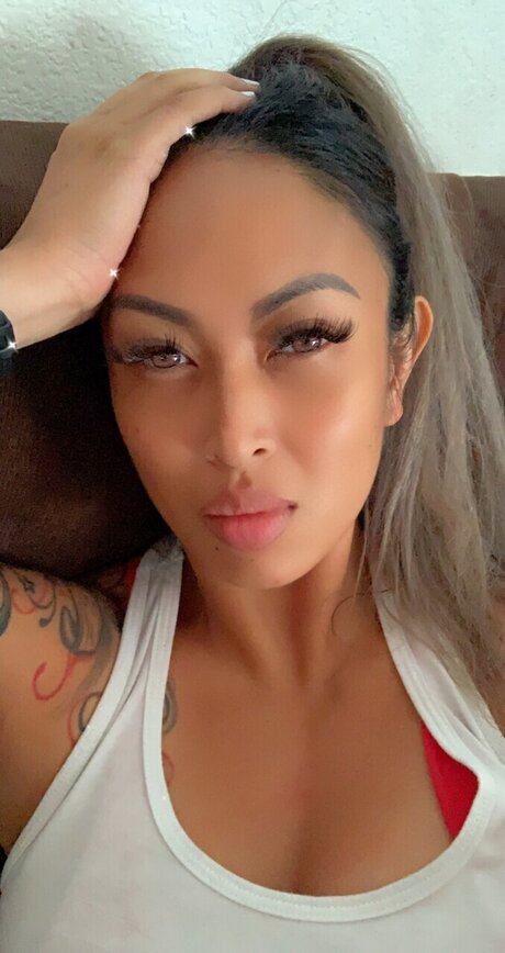 Foto desnuda filtrada de OnlyFans de Hellakulit