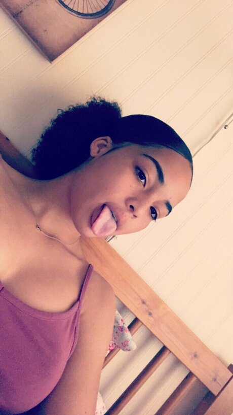 Foto desnuda filtrada de OnlyFans de Maya