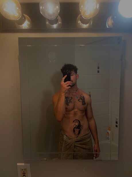 Foto desnuda filtrada de OnlyFans de Drflex