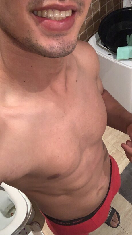 Foto desnuda filtrada de OnlyFans de Pollon99