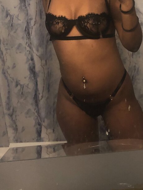 Foto desnuda filtrada de OnlyFans de Sparkle