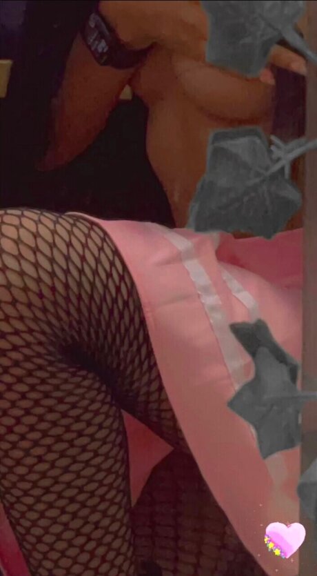 Foto desnuda filtrada de OnlyFans de Cierra