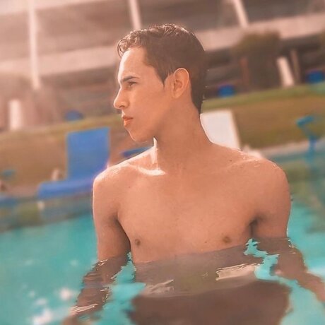 Foto desnuda filtrada de OnlyFans de Victor Marcolyno
