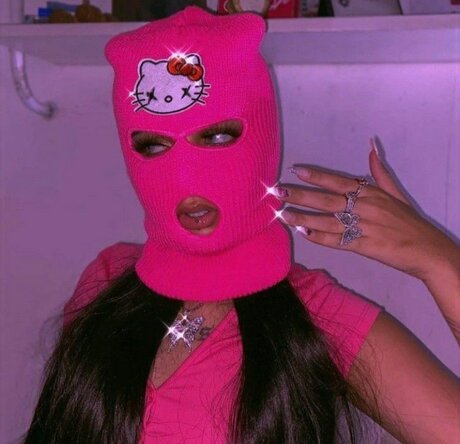 Foto desnuda filtrada de OnlyFans de The Masked Cock Rater