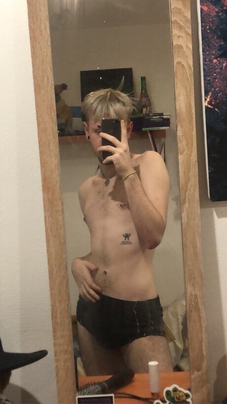 Foto desnuda filtrada de OnlyFans de Devilishthoughtsm