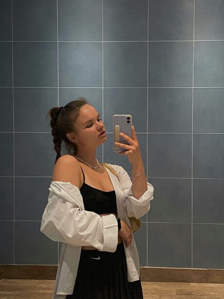 Foto desnuda filtrada de OnlyFans de Good Mood