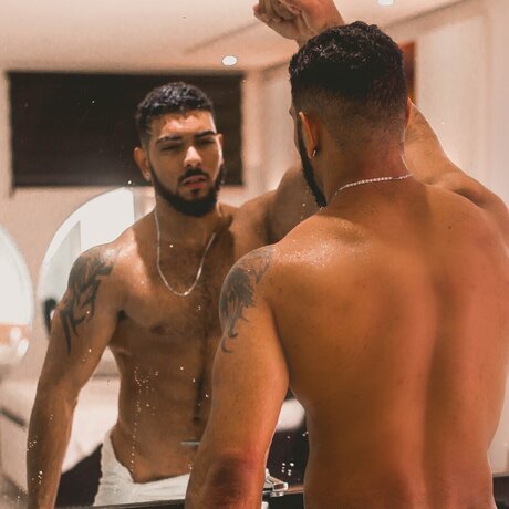 Foto desnuda filtrada de OnlyFans de Dom