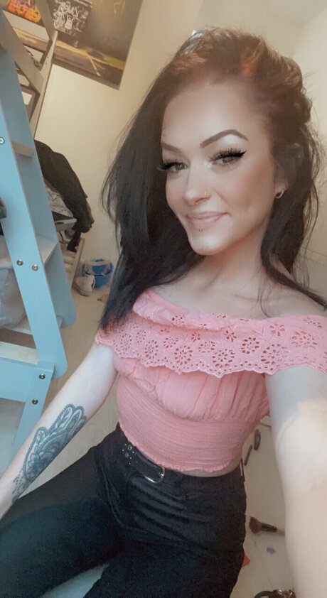 Foto desnuda filtrada de OnlyFans de Lolaxox