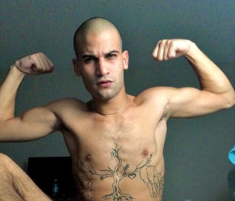 Foto desnuda filtrada de OnlyFans de Daniel