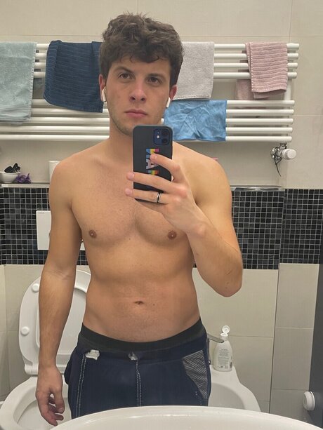 Foto desnuda filtrada de OnlyFans de Luca Bronzi Tencalla