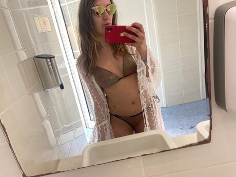 Foto desnuda filtrada de OnlyFans de Keeley