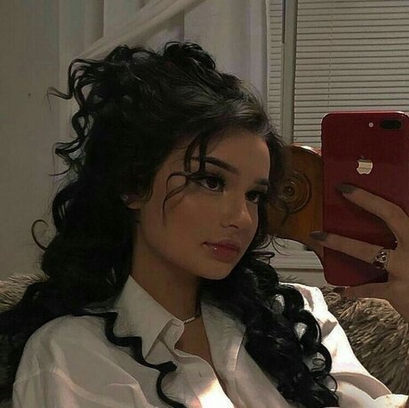 Foto desnuda filtrada de OnlyFans de Anastasia