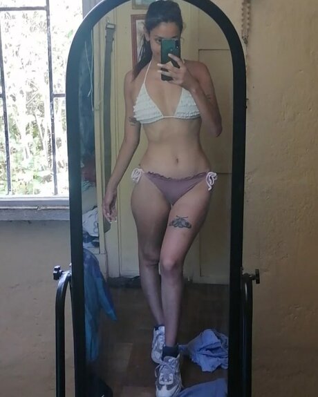 Foto desnuda filtrada de OnlyFans de Mahy