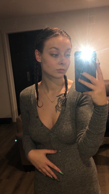 Foto desnuda filtrada de OnlyFans de Little Hilly
