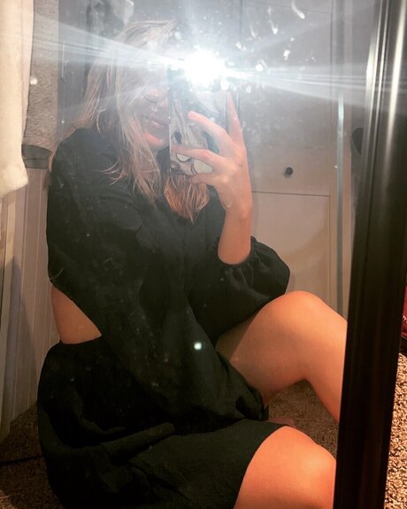 Foto desnuda filtrada de OnlyFans de Screwmedaddy