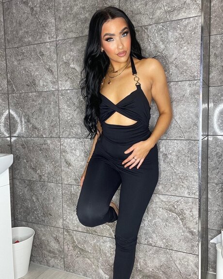 Foto desnuda filtrada de OnlyFans de Phoebe Broughton