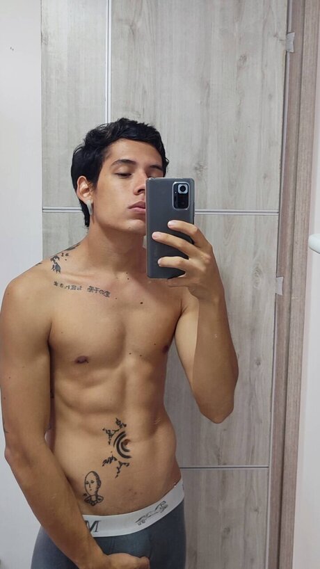 Foto desnuda filtrada de OnlyFans de Chirox