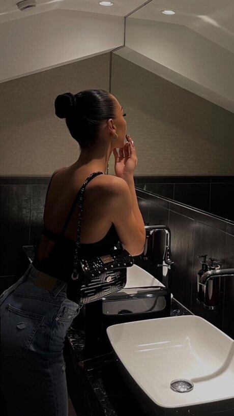 Foto desnuda filtrada de OnlyFans de Vanessa