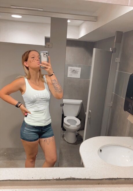 Foto desnuda filtrada de OnlyFans de Jaybird