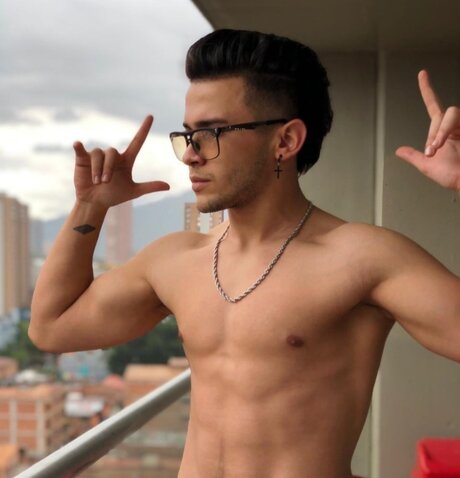 Foto desnuda filtrada de OnlyFans de Alex Flores