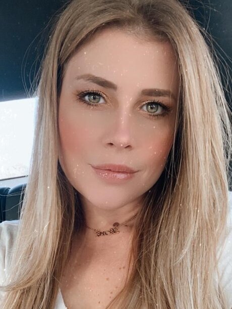 Foto desnuda filtrada de OnlyFans de Learn Portuguese With Lolla 