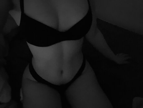 Foto desnuda filtrada de OnlyFans de Valentina