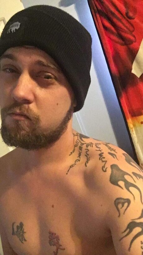 Foto desnuda filtrada de OnlyFans de Cory