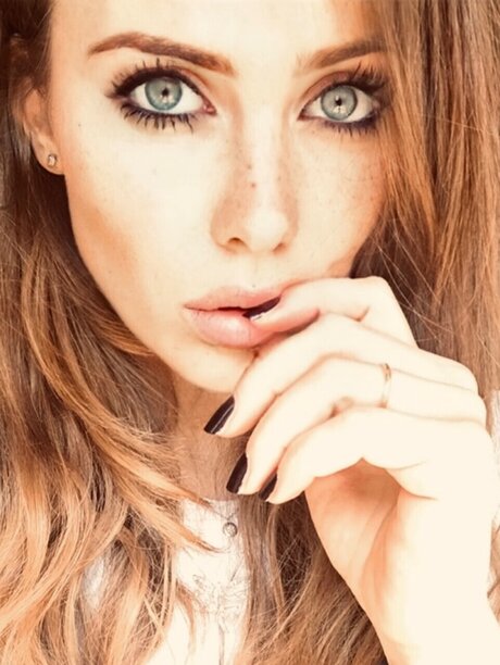 Assia Leone